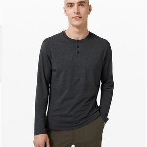 Lululemon 5 year basic henley shirt